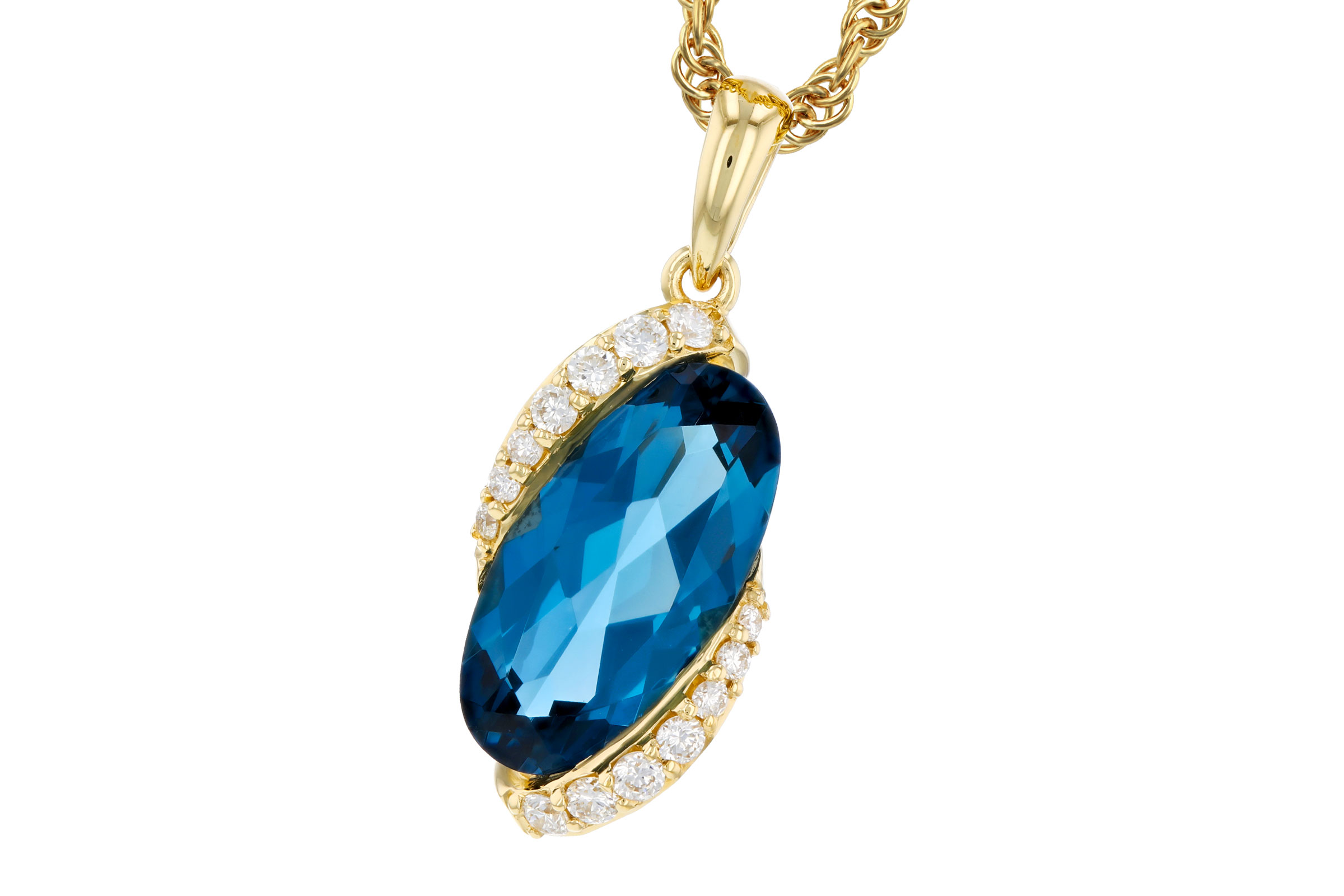 B312-03033: NECK 2.25 LONDON BLUE TOPAZ 2.37 TGW (12x6MM LBT)