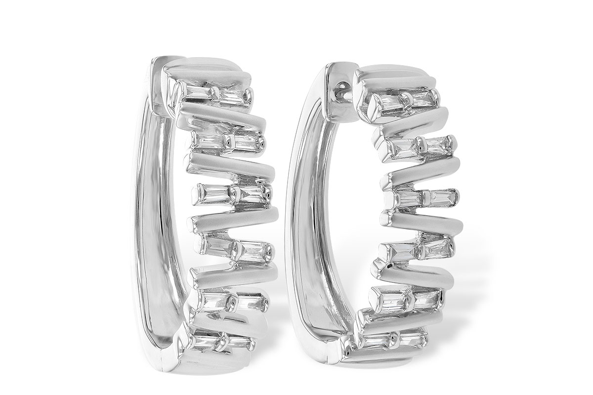 C226-59442: EARR .30 TW BAGUETTE DIAS