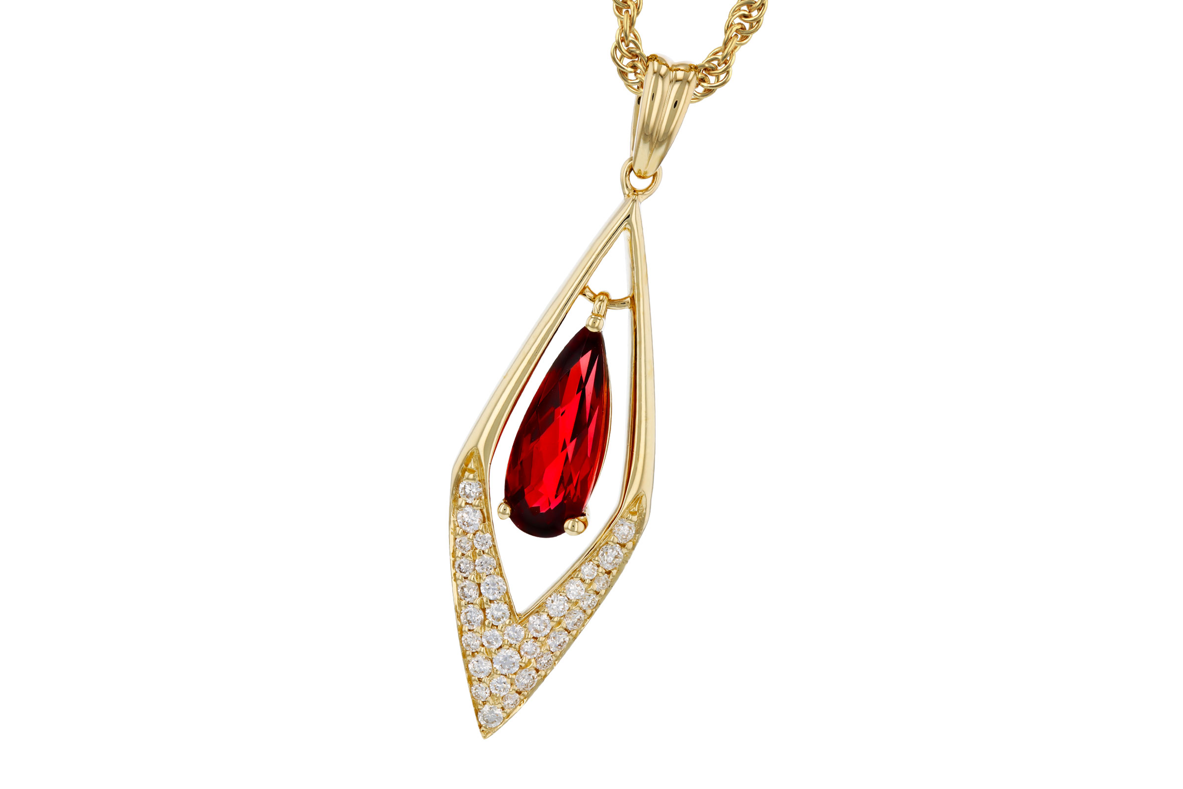 H312-02114: NECK .93 GARNET 1.10 TGW (10x4MM GAR)