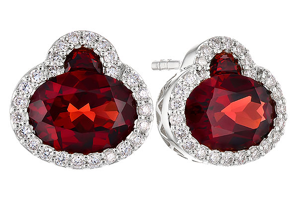 K309-34896: EARR 2.85 TW GARNET 3.06 TGW