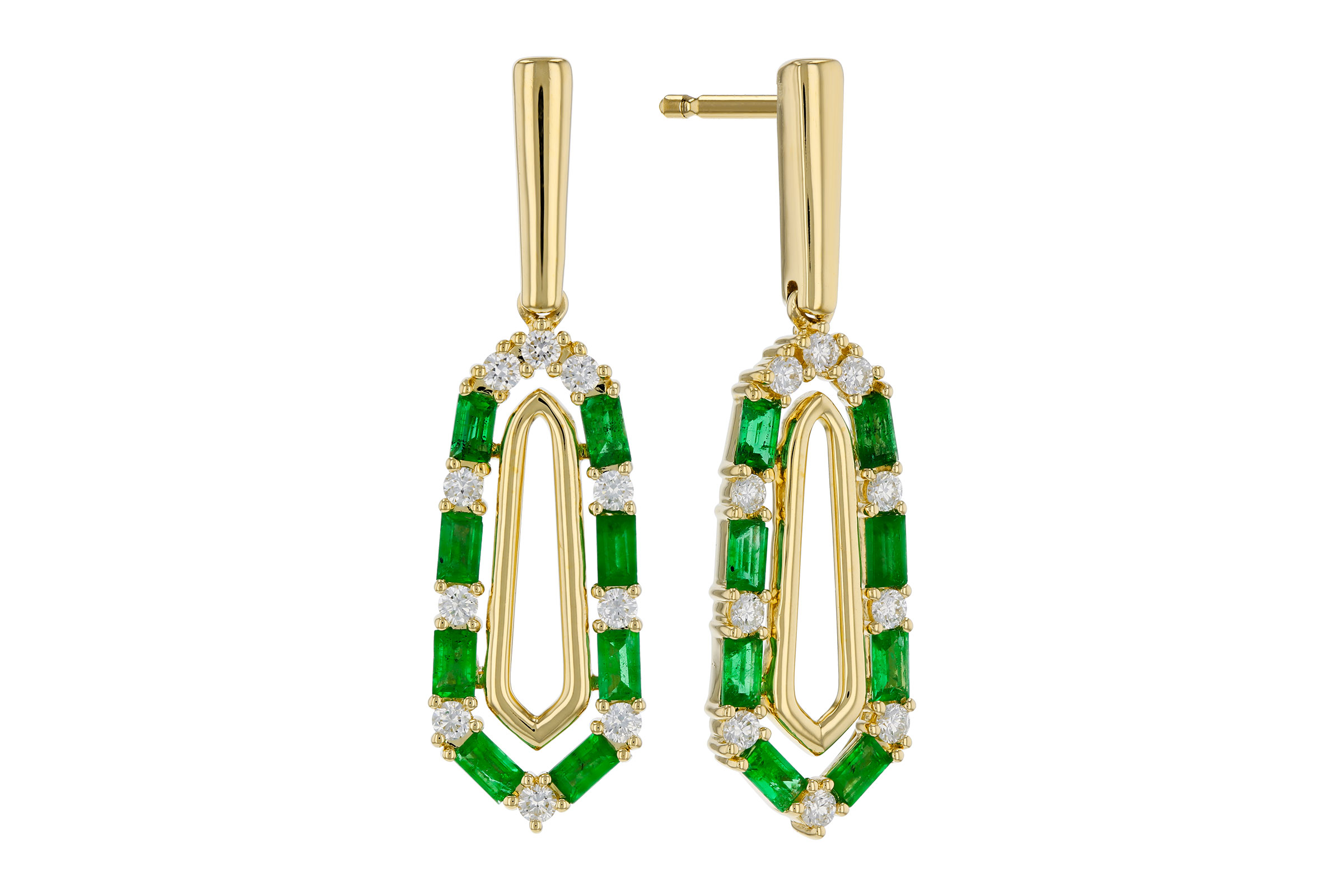 K312-03051: EARR .74 TW EMERALD 1.02 TGW