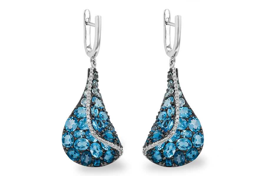 L223-86660: EARR 6.86 BLUE TOPAZ 7.05 TGW